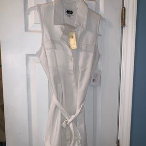 collared white dress